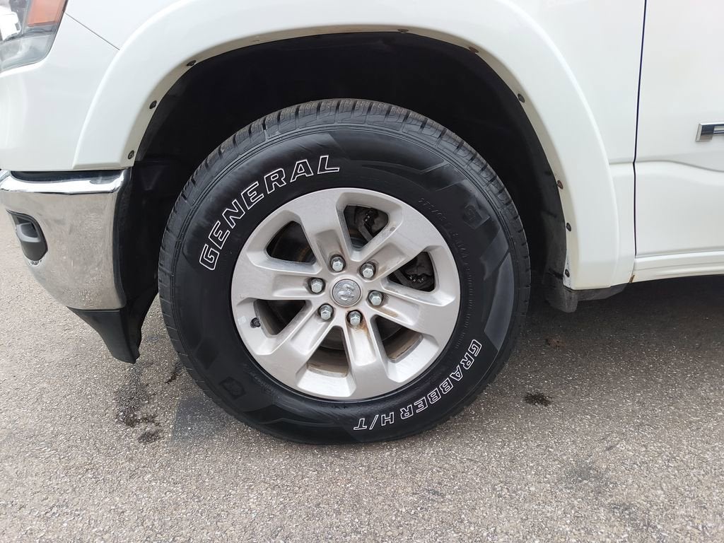 2020 RAM 1500 Laramie Quad Cab 4x4 6'4" Box