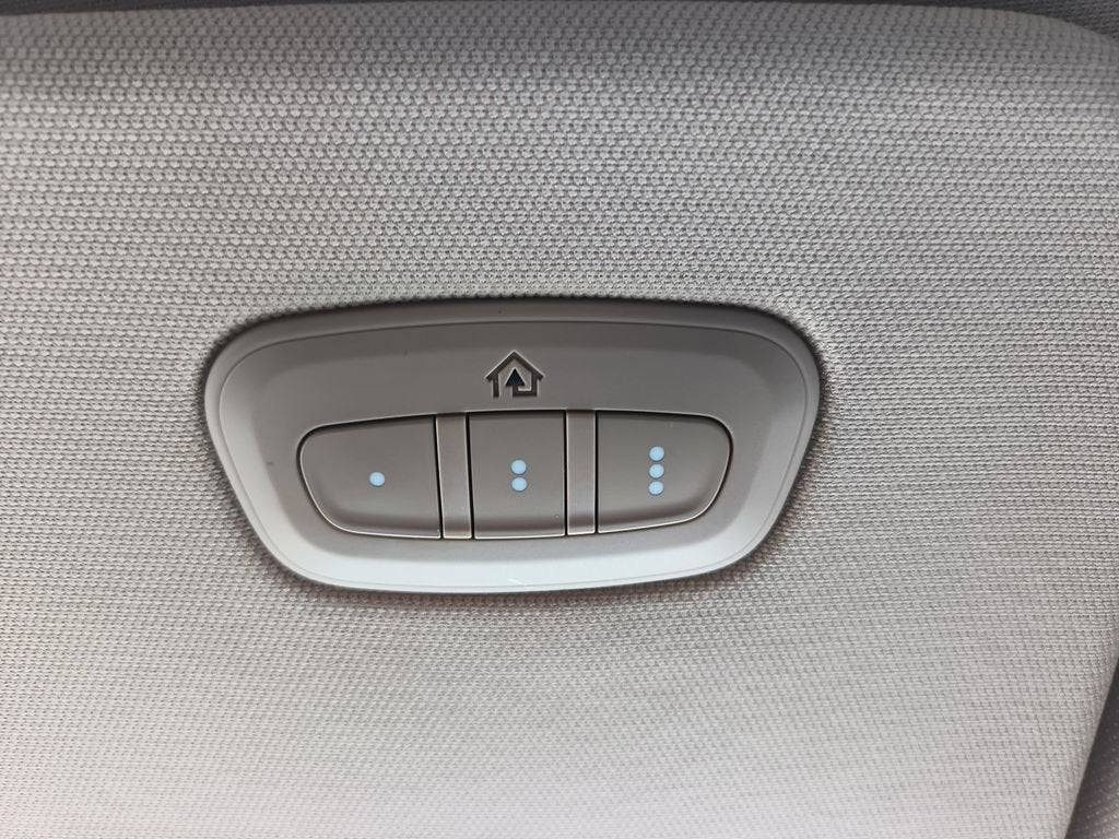 2020 RAM 1500 Laramie Quad Cab 4x4 6'4" Box