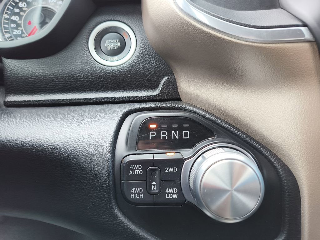 2020 RAM 1500 Laramie Quad Cab 4x4 6'4" Box