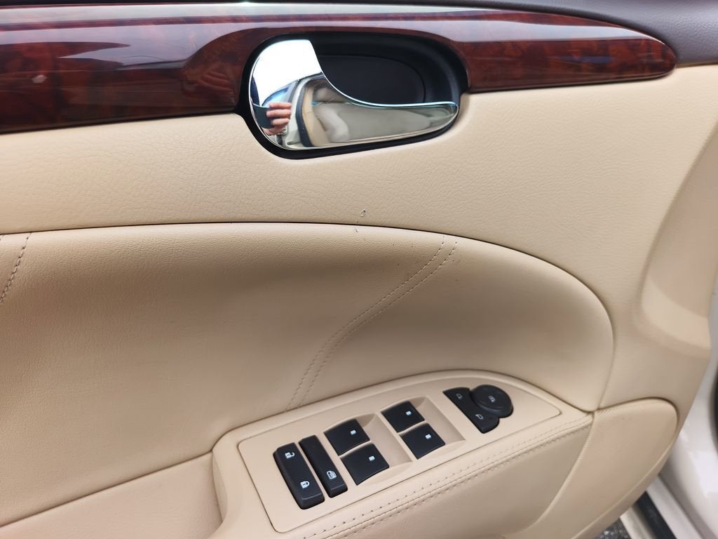 2011 Buick Lucerne CX
