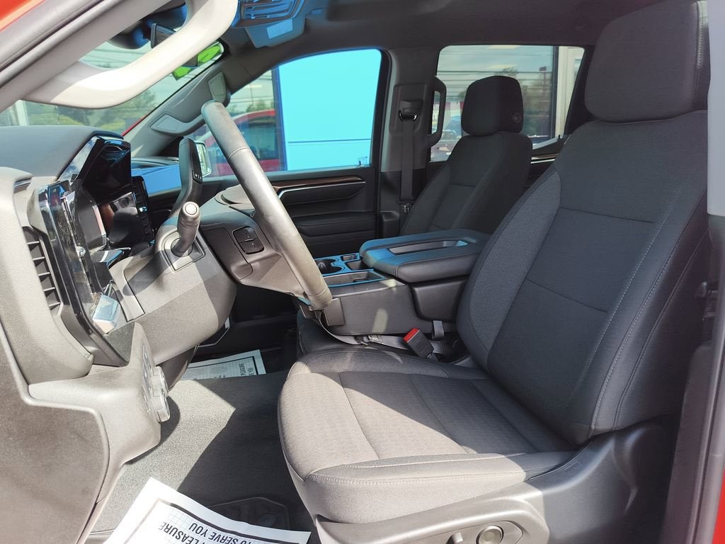 2025 Chevrolet Silverado 1500 LT (2FL)