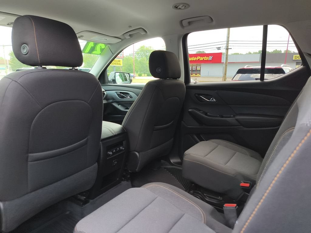 2021 Chevrolet Traverse LT Cloth