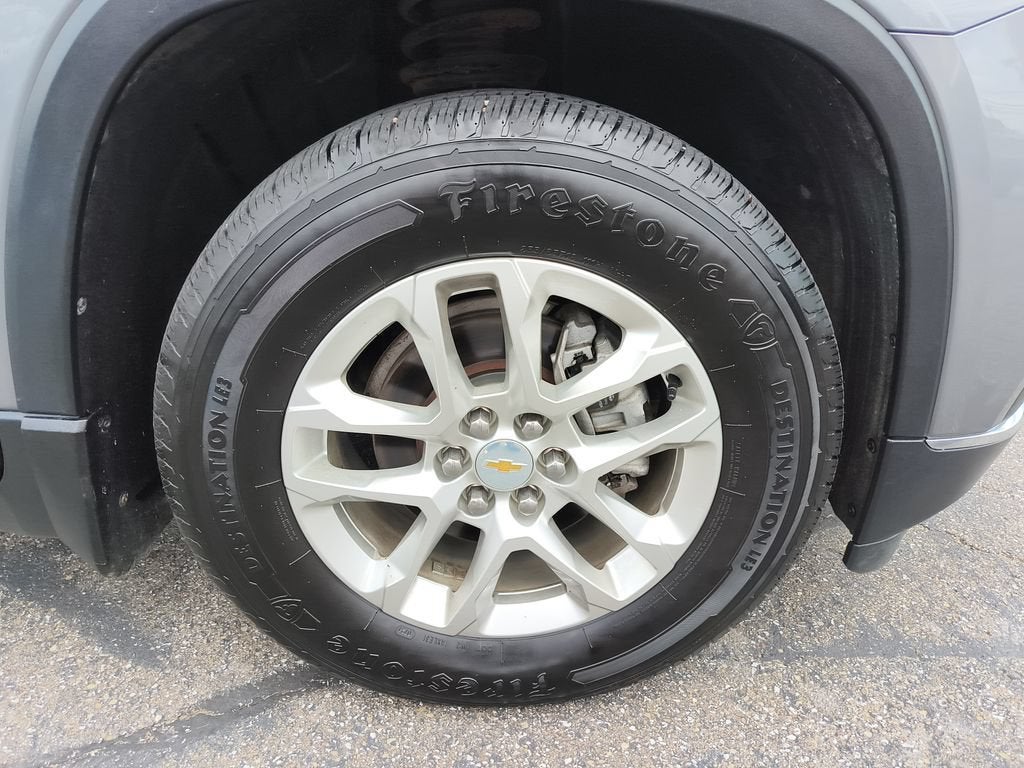 2021 Chevrolet Traverse LT Cloth