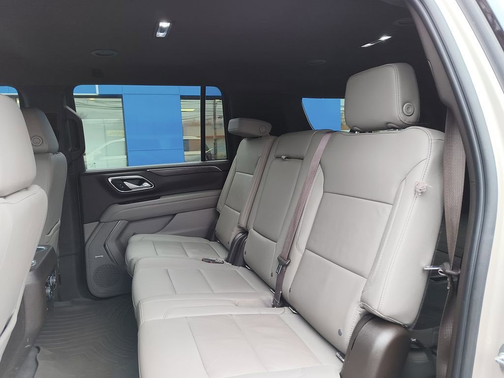 2022 Chevrolet Suburban LT