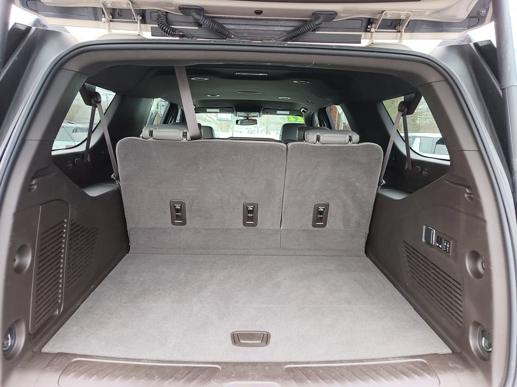 2022 Chevrolet Suburban LT