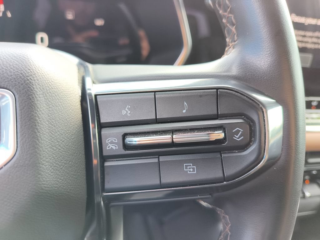 2023 GMC Canyon 4WD AT4