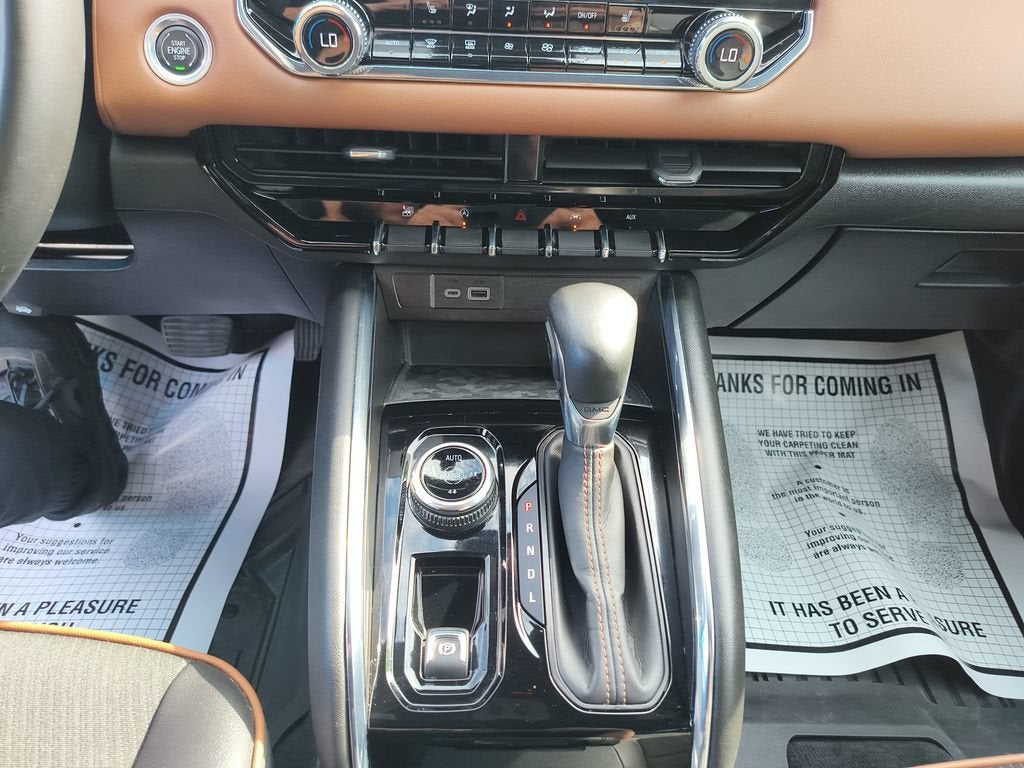 2023 GMC Canyon 4WD AT4