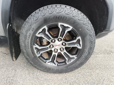 2023 GMC Canyon 4WD AT4