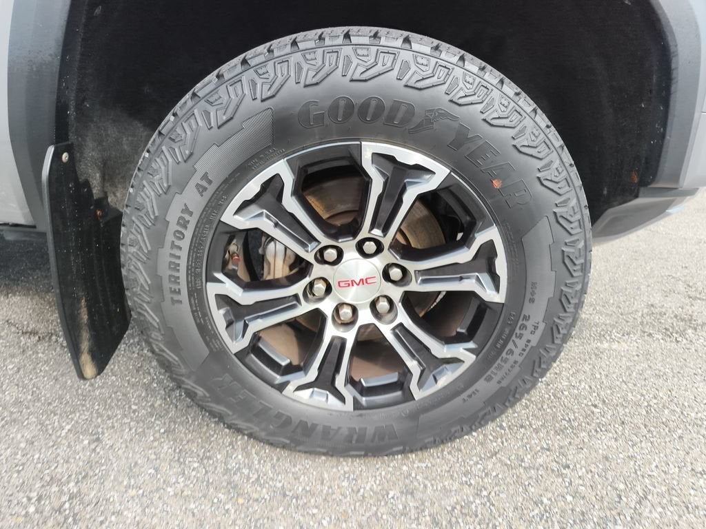 2023 GMC Canyon 4WD AT4
