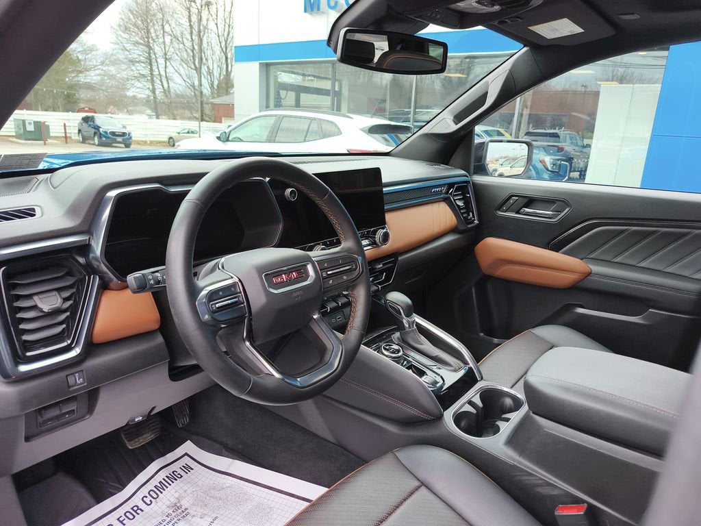 2023 GMC Canyon AT4