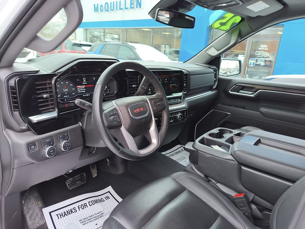 2025 GMC Sierra 1500 SLT