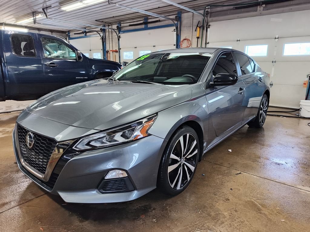 2022 Nissan Altima SR Intelligent AWD