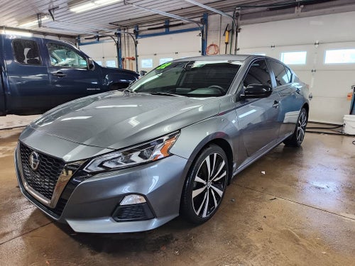 2022 Nissan Altima SR Intelligent AWD