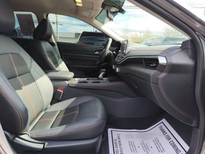 2022 Nissan Altima SR Intelligent AWD