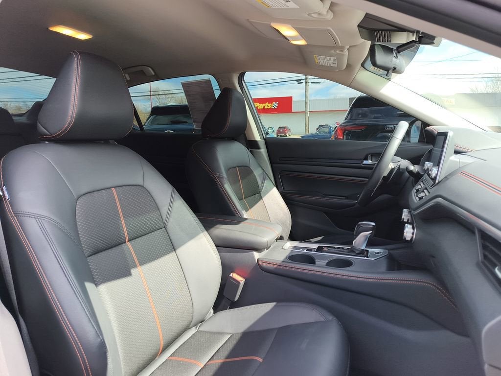 2022 Nissan Altima SR Intelligent AWD