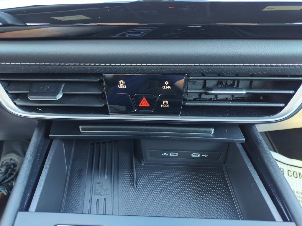 2025 Volkswagen Atlas Cross Sport 2.0T SE