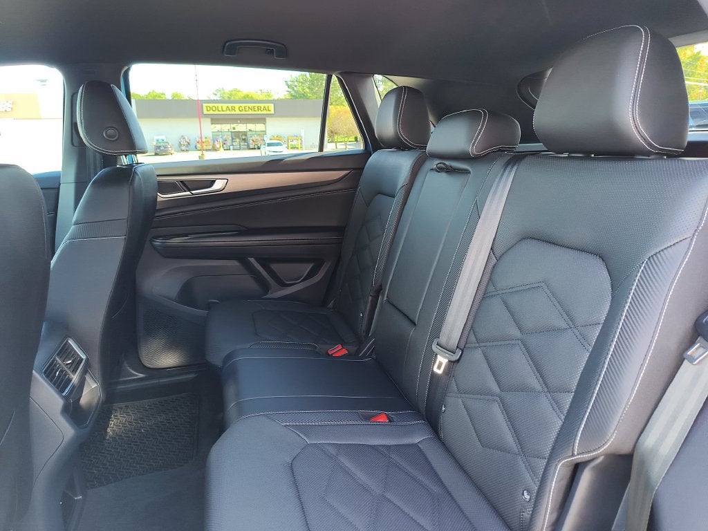 2025 Volkswagen Atlas Cross Sport 2.0T SE