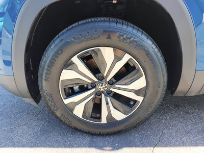 2025 Volkswagen Atlas Cross Sport 2.0T SE