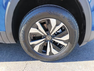 2025 Volkswagen Atlas Cross Sport 2.0T SE