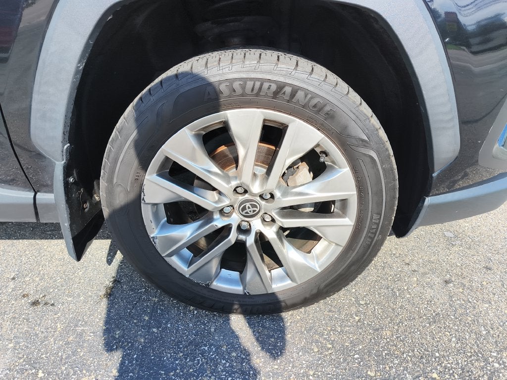 2023 Toyota RAV4 XLE Premium - Photo 35