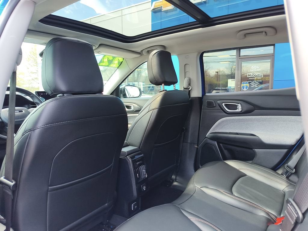 2022 Jeep Compass Latitude Lux 4x4