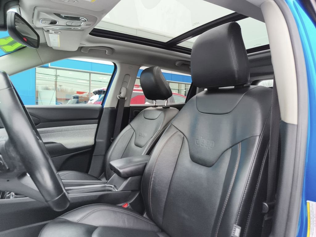 2022 Jeep Compass Latitude Lux 4x4