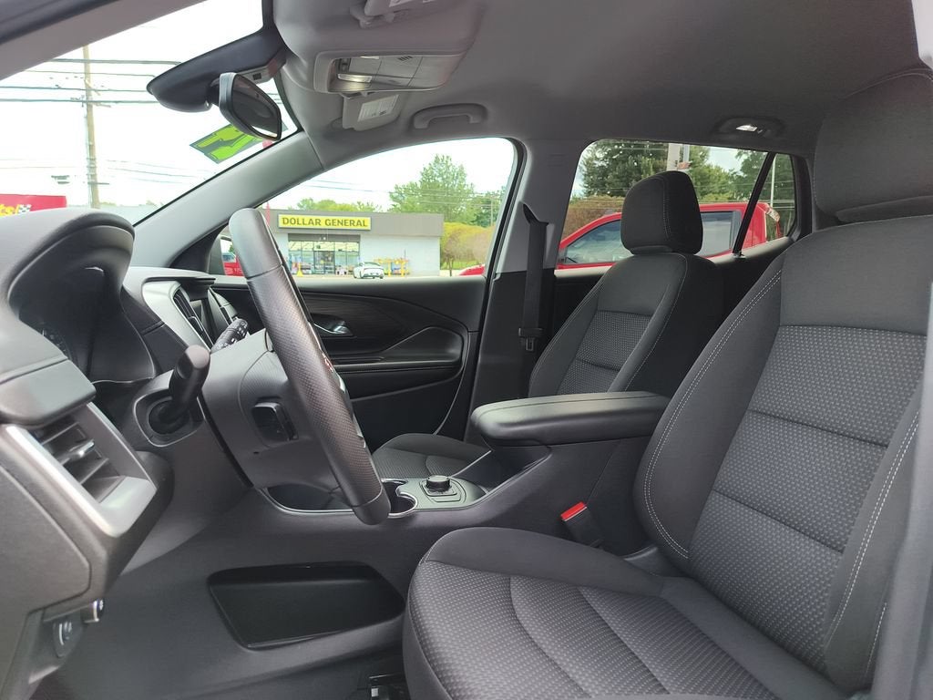 2024 GMC Terrain SLE - Photo 9