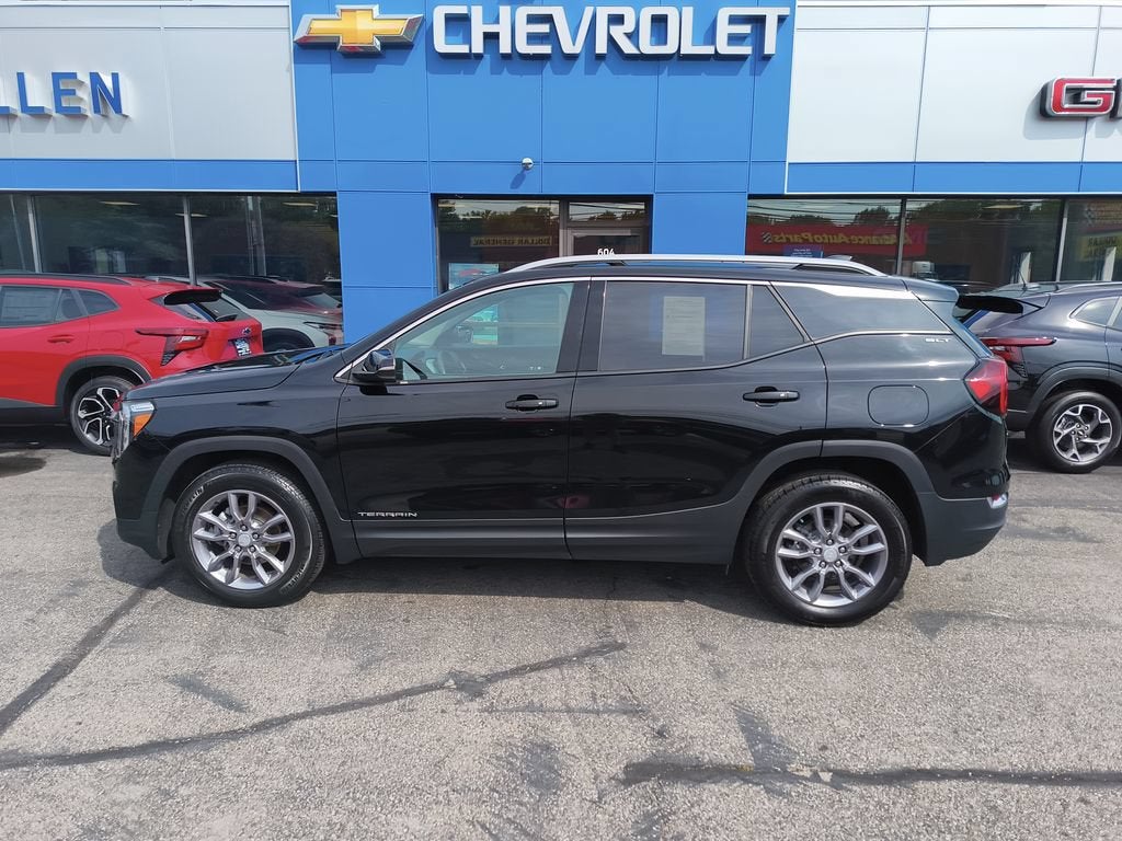 2023 GMC Terrain SLT