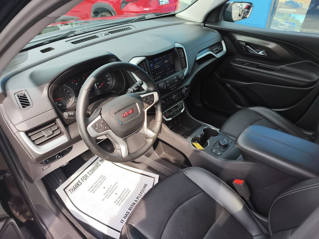 2023 GMC Terrain SLT