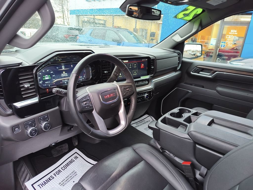 2025 GMC Sierra 1500 SLT