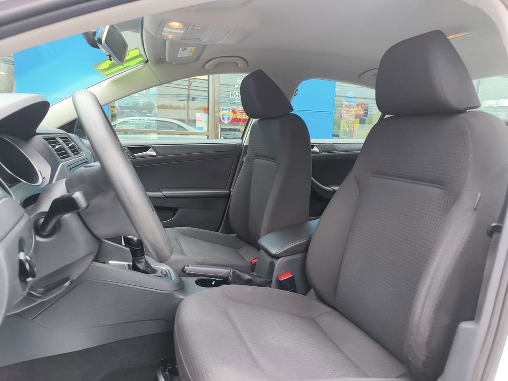 2015 Volkswagen Jetta 2.0L S