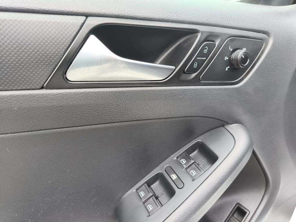 2015 Volkswagen Jetta 2.0L S