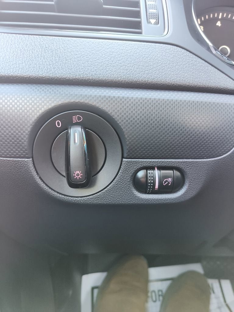 2015 Volkswagen Jetta 2.0L S