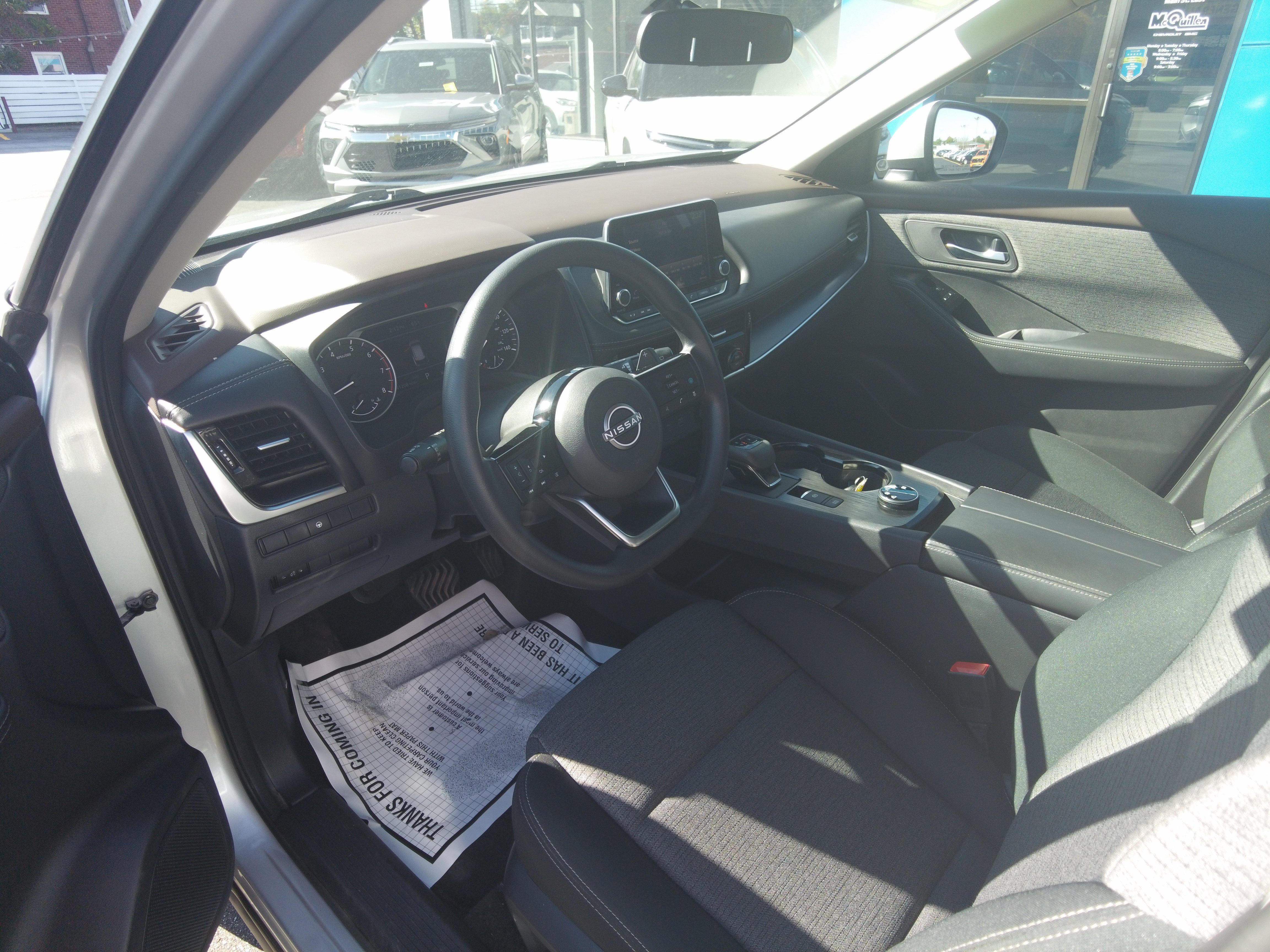 2022 Nissan Rogue SV