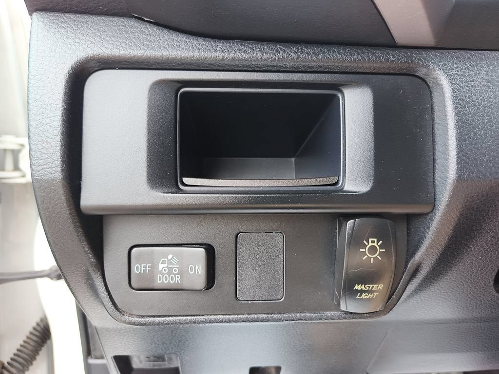 2017 Toyota Tacoma SR5 V6