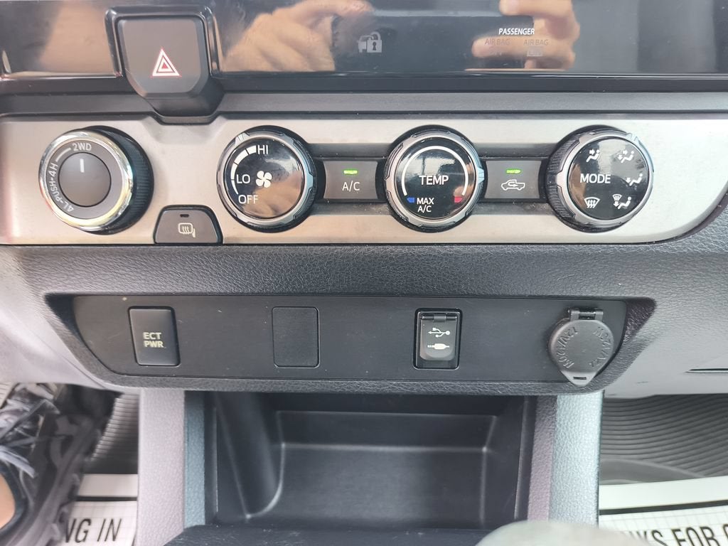 2017 Toyota Tacoma SR5 V6