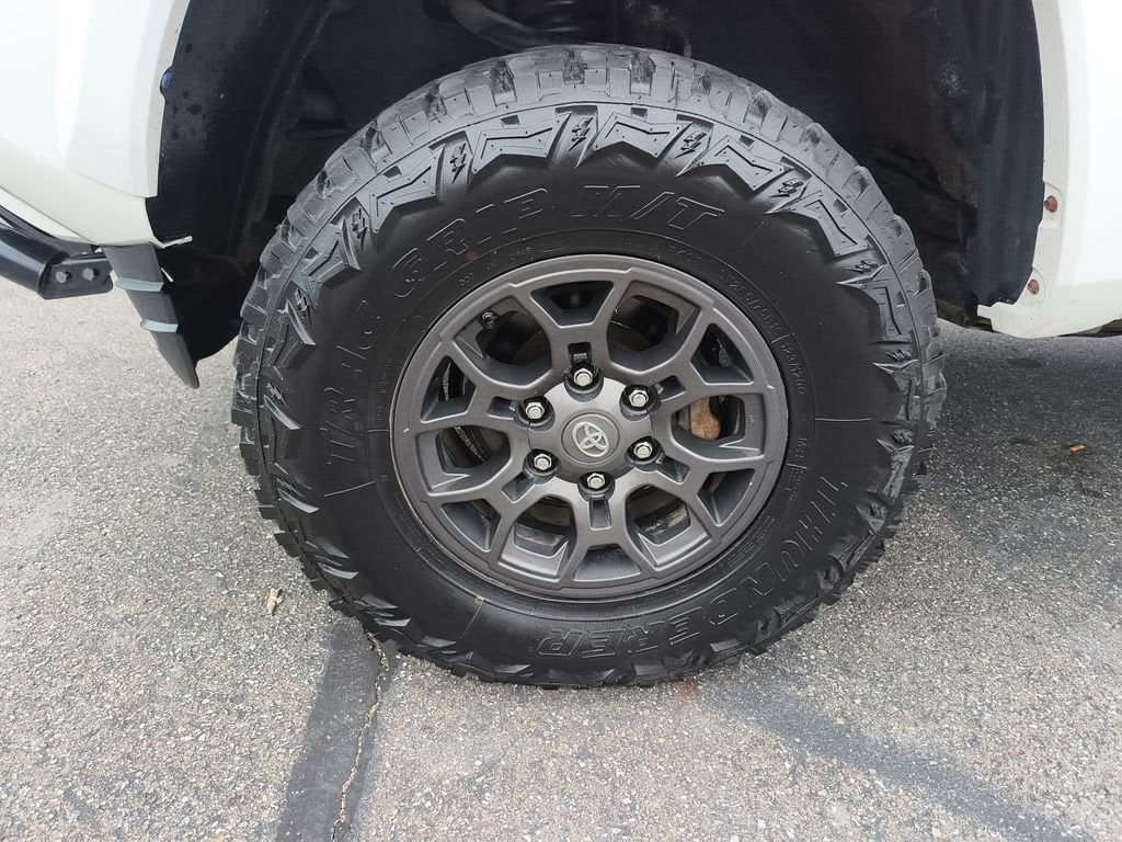 2017 Toyota Tacoma SR5 V6