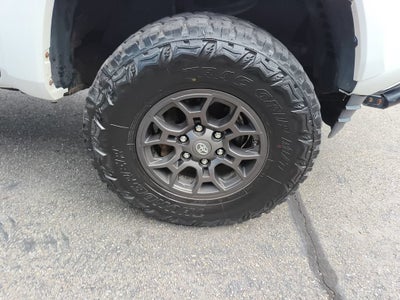 2017 Toyota Tacoma SR5 V6