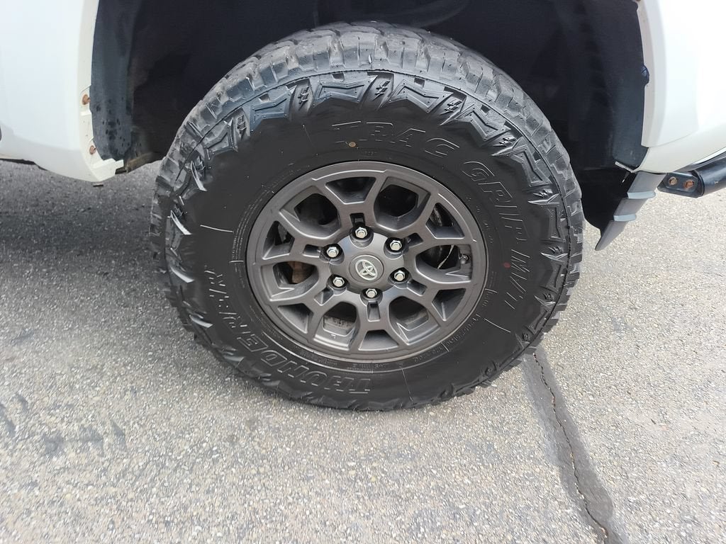 2017 Toyota Tacoma SR5 V6