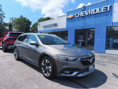 2018 Buick Regal TourX Essence