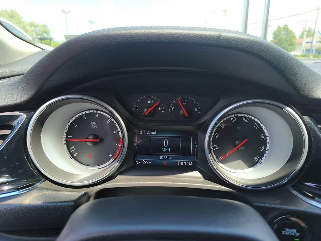 2018 Buick Regal TourX Essence