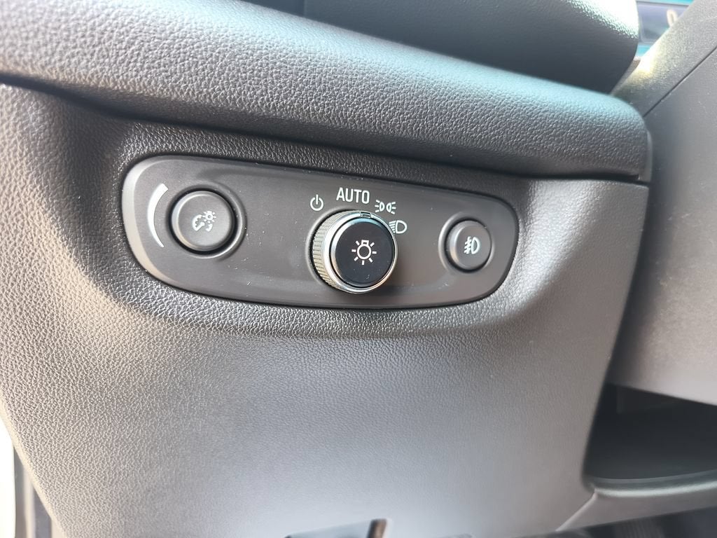 2018 Buick Regal TourX Essence