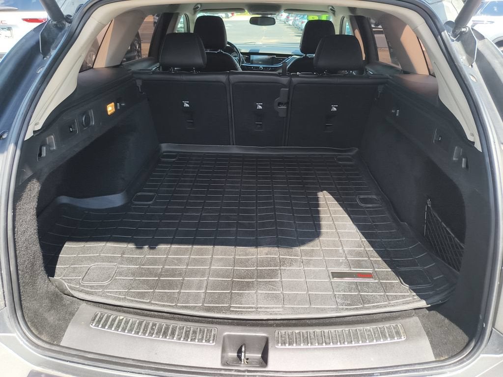 2018 Buick Regal TourX Essence