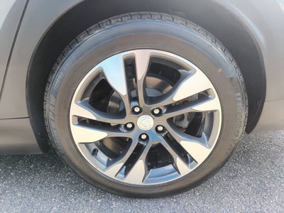 2018 Buick Regal TourX Essence