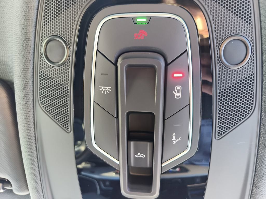 2022 Audi A4 Premium Plus 45 TFSI S line quattro S tronic