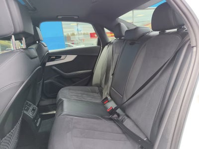 2022 Audi A4 Premium Plus 45 TFSI S line quattro S tronic