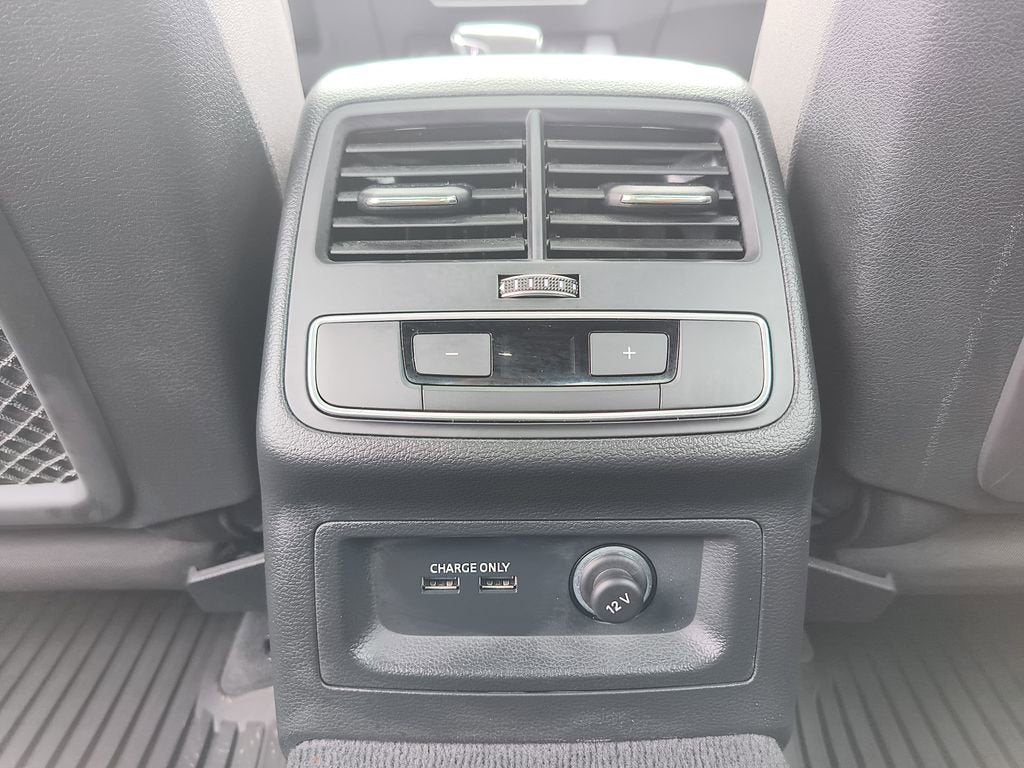 2022 Audi A4 Premium Plus 45 TFSI S line quattro S tronic
