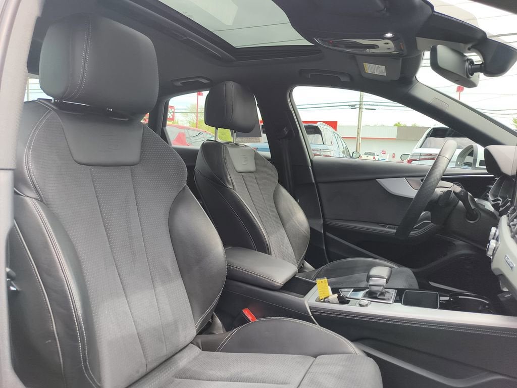 2022 Audi A4 Premium Plus 45 TFSI S line quattro S tronic