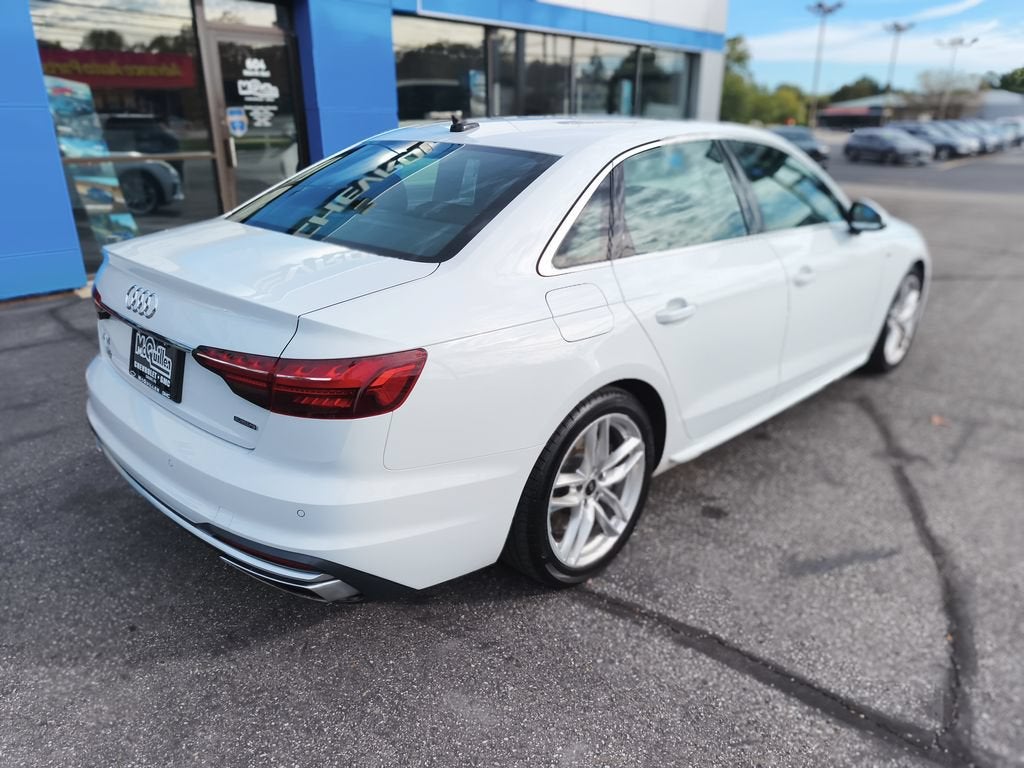 2022 Audi A4 Premium Plus 45 TFSI S line quattro S tronic
