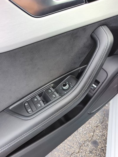 2022 Audi A4 Premium Plus 45 TFSI S line quattro S tronic